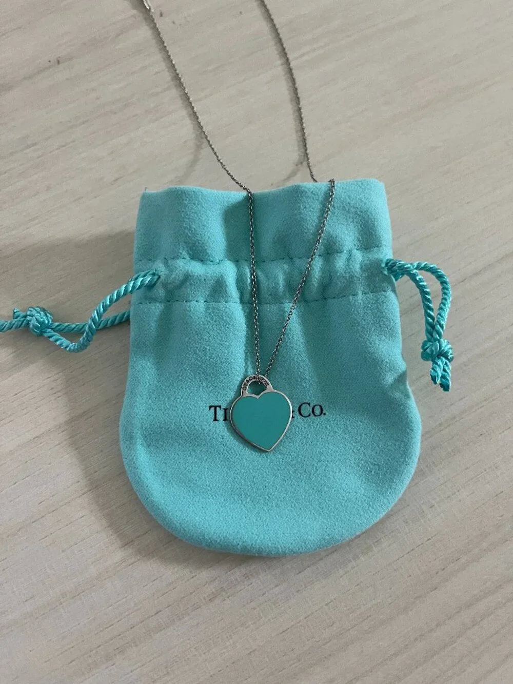 Tiffany & Co. Return to Tiffany Silver/Tiffany Blue Necklace - Picture 3 of 3